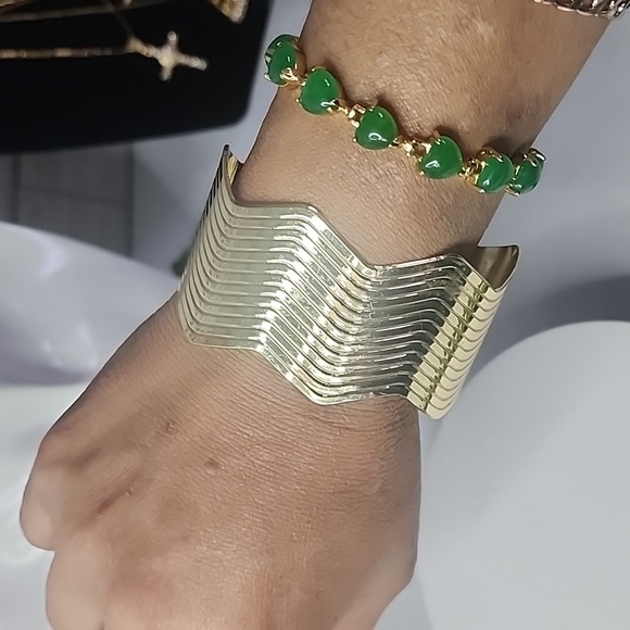 Gold Open Cuff Bracelet Zig Zag Abstract New - Picture 6 of 8